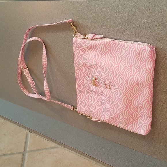 Scout Handbags - Scout Cross Body Bag